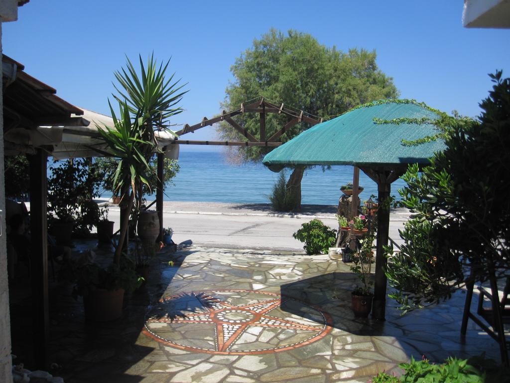 Gorgona Appartement Milína Buitenkant foto