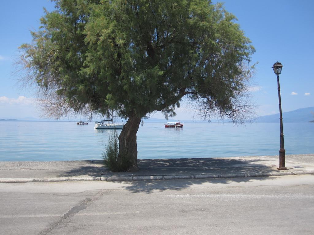 Gorgona Appartement Milína Buitenkant foto