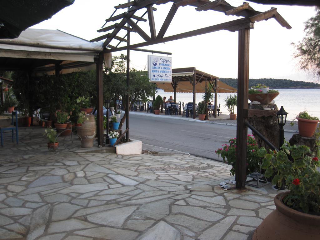 Gorgona Appartement Milína Buitenkant foto