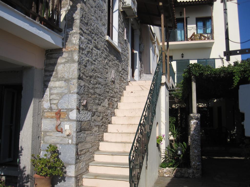 Gorgona Appartement Milína Buitenkant foto
