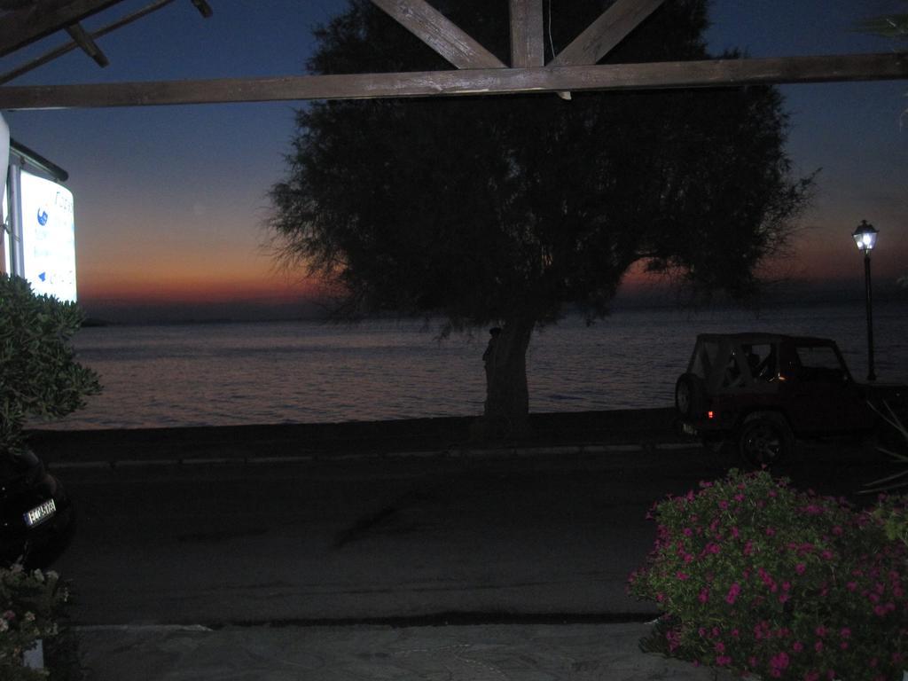 Gorgona Appartement Milína Buitenkant foto