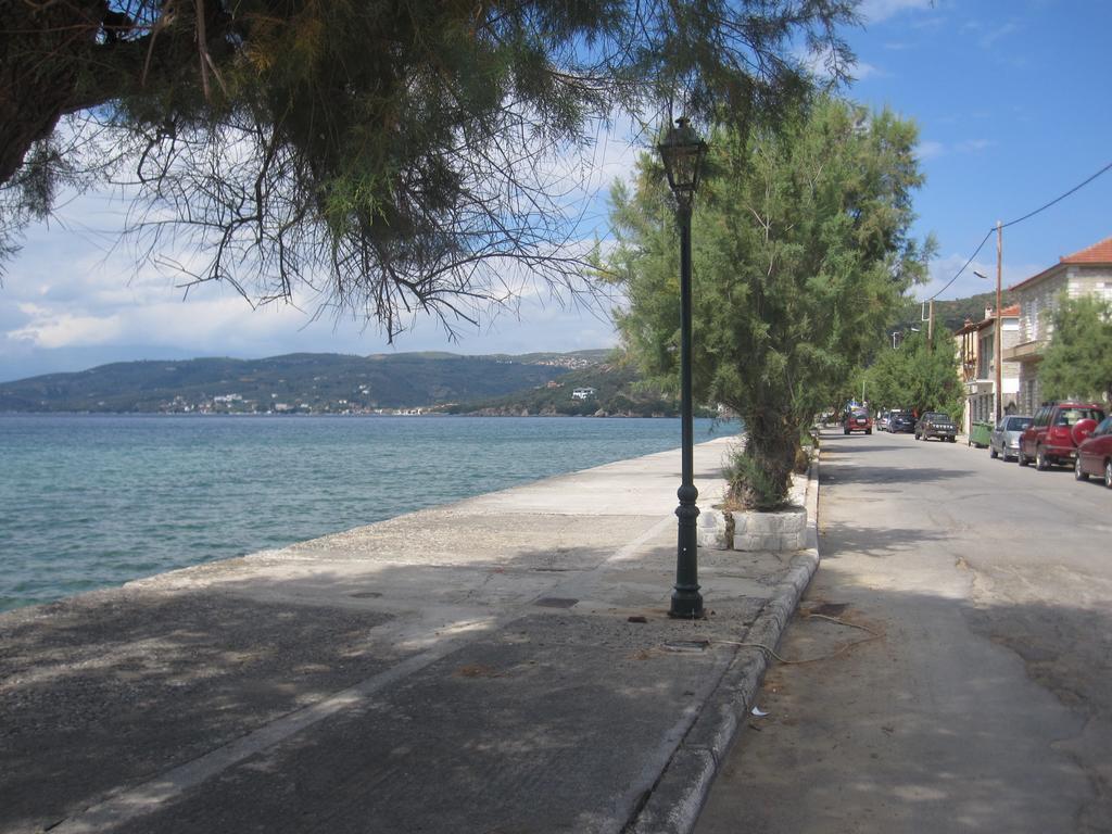 Gorgona Appartement Milína Buitenkant foto