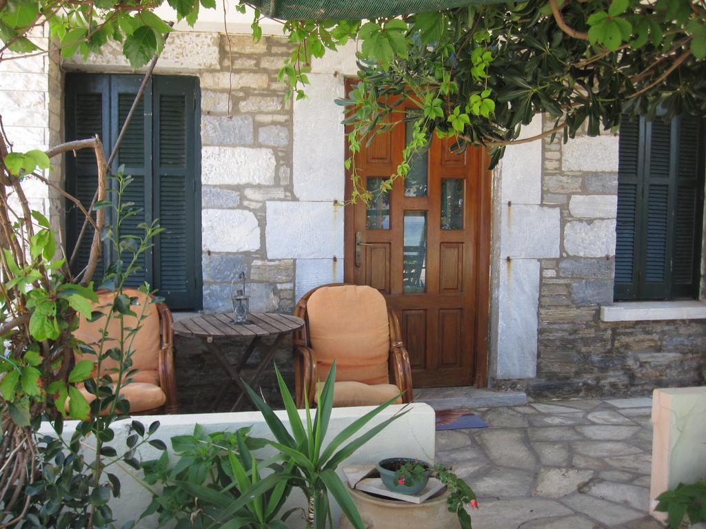 Gorgona Appartement Milína Buitenkant foto