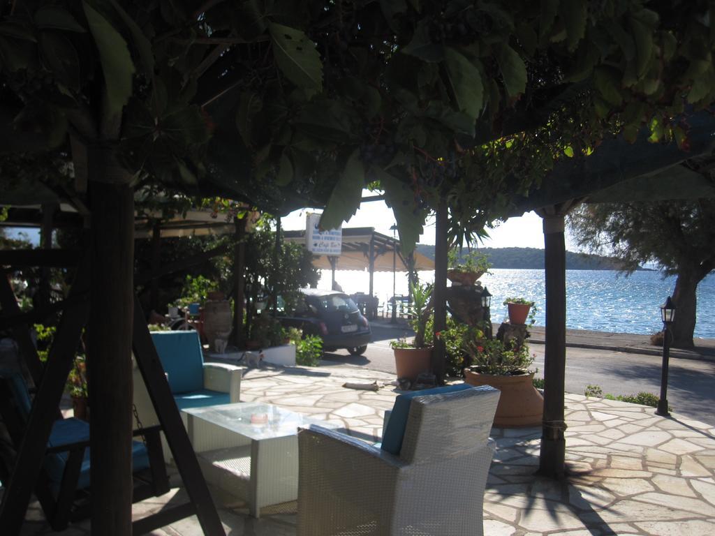 Gorgona Appartement Milína Buitenkant foto